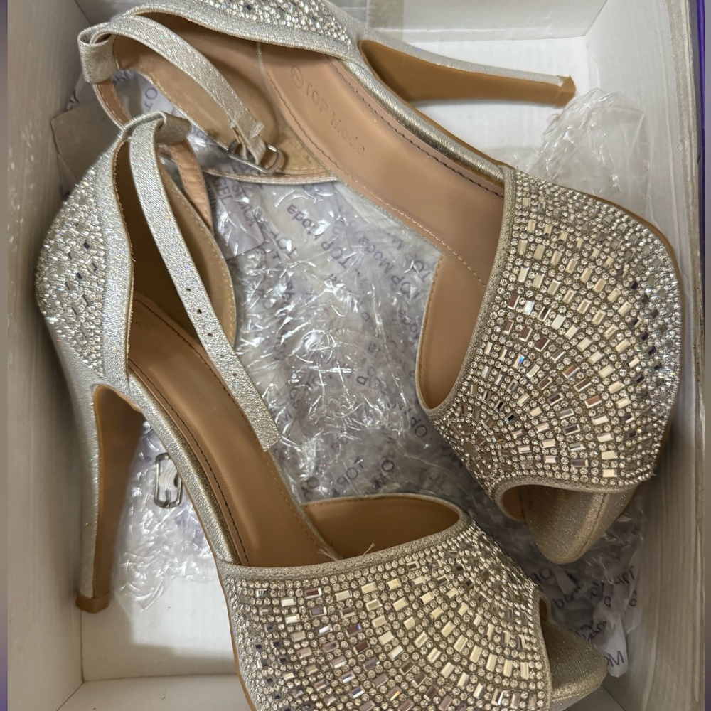 Rhinestone Heels ✨